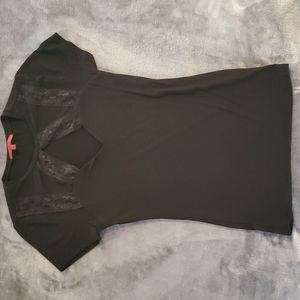 S Red by BKE black top